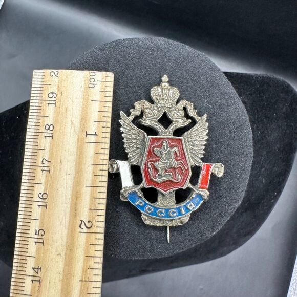 Vintage Ponnia Tuscan Insignia Badge Side style Beret uniform pin Memorabilia - Picture 4 of 11